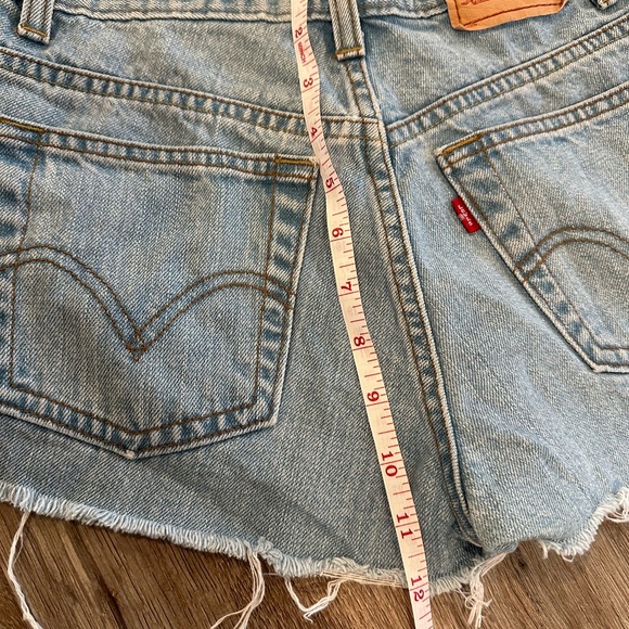 Vintage Levi relaxed shorts 550 size 4 - Picture 2 of 7